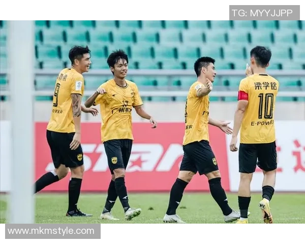 广州足球队边路渗透战术解析与应用研究