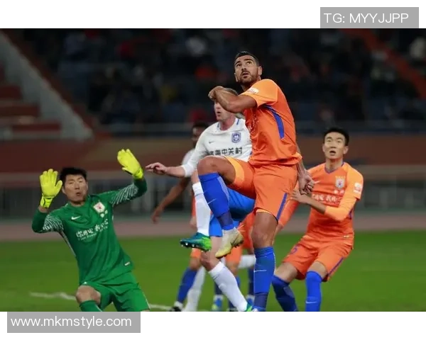 2018年山东鲁能与天津泰达激战回顾球迷心中的经典对决与精彩瞬间