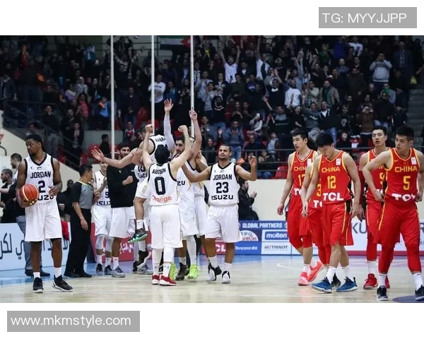 中国男篮在与叙利亚的较量中取得胜利展现强大实力和团队合作精神